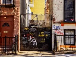 Authentic City